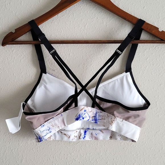 Set of Reebok Speedwick Sports Bra and Lux Perform Tights size S - Picture 3 of 13